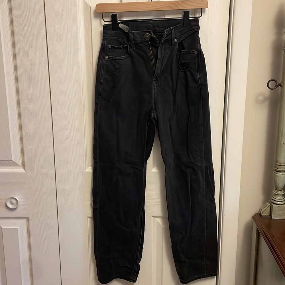 American Eagle black mom jeans